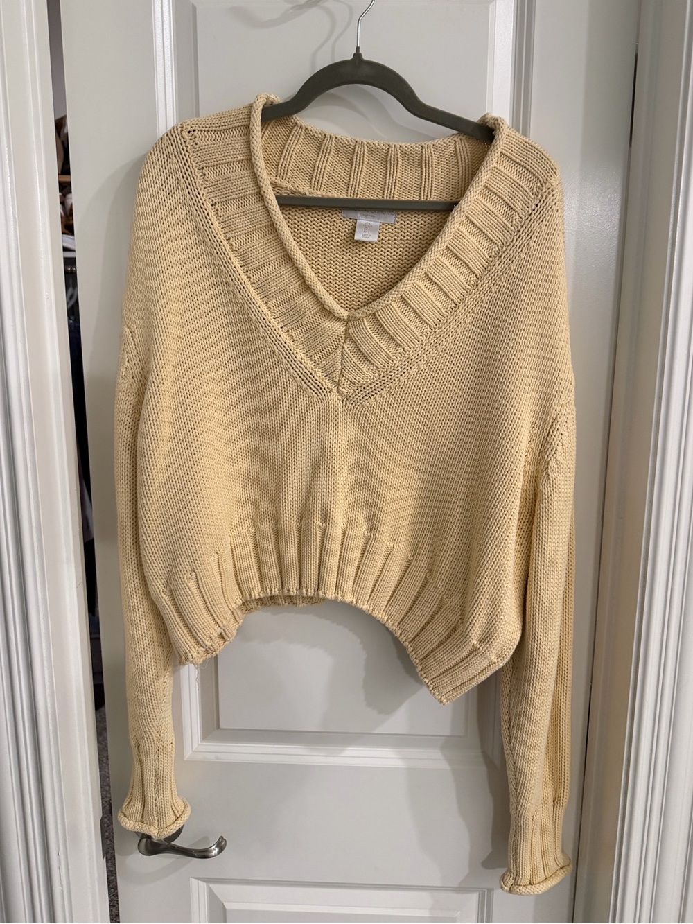 Cropped knit sweater